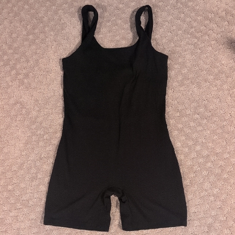Quince Ultra-Form Short Onesie Black Medium